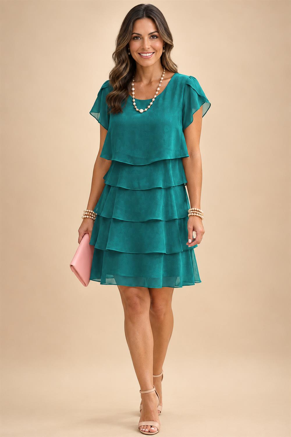 Chiffon A-Line/Princess Scoop Neck Short Mother of the Bride & Groom Dresses Tiered (SHI22500912)