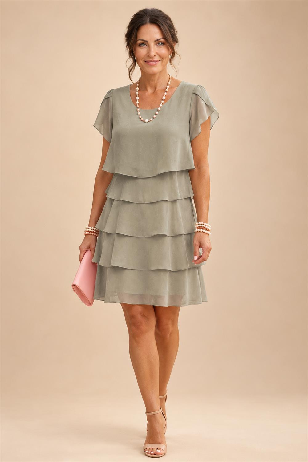 Chiffon A-Line/Princess Scoop Neck Short Mother of the Bride & Groom Dresses Tiered (SHI22500912)