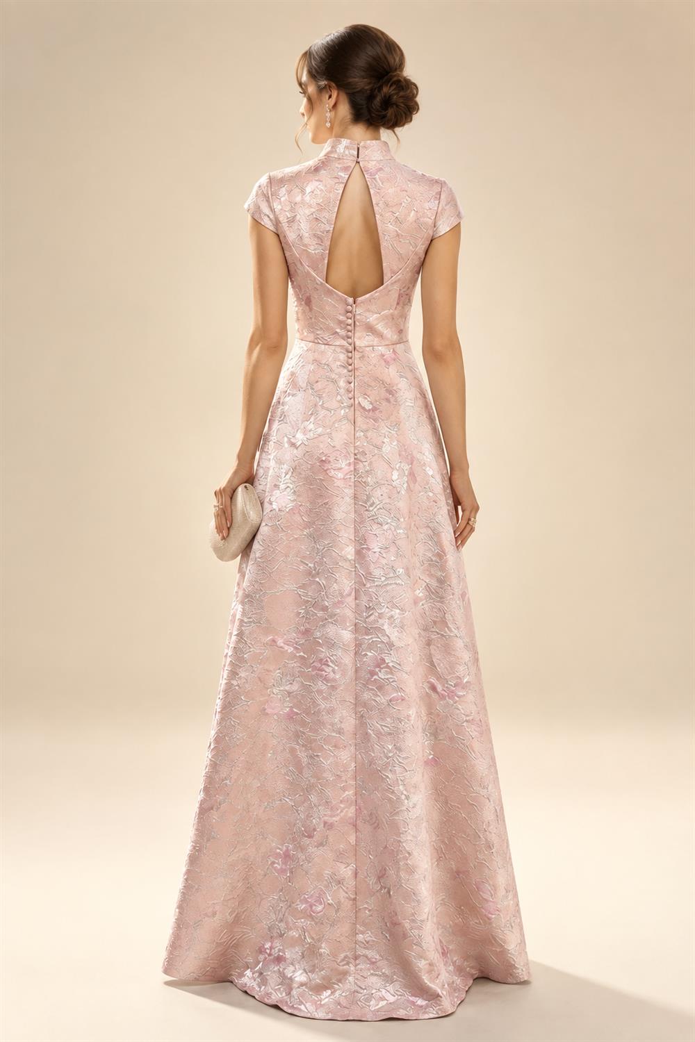 A-Line/Princess Scoop Neck Chiffon Floor-Length Mother of the Bride & Groom Dresses with Lace Appliques & Pleats (SHI22501611)