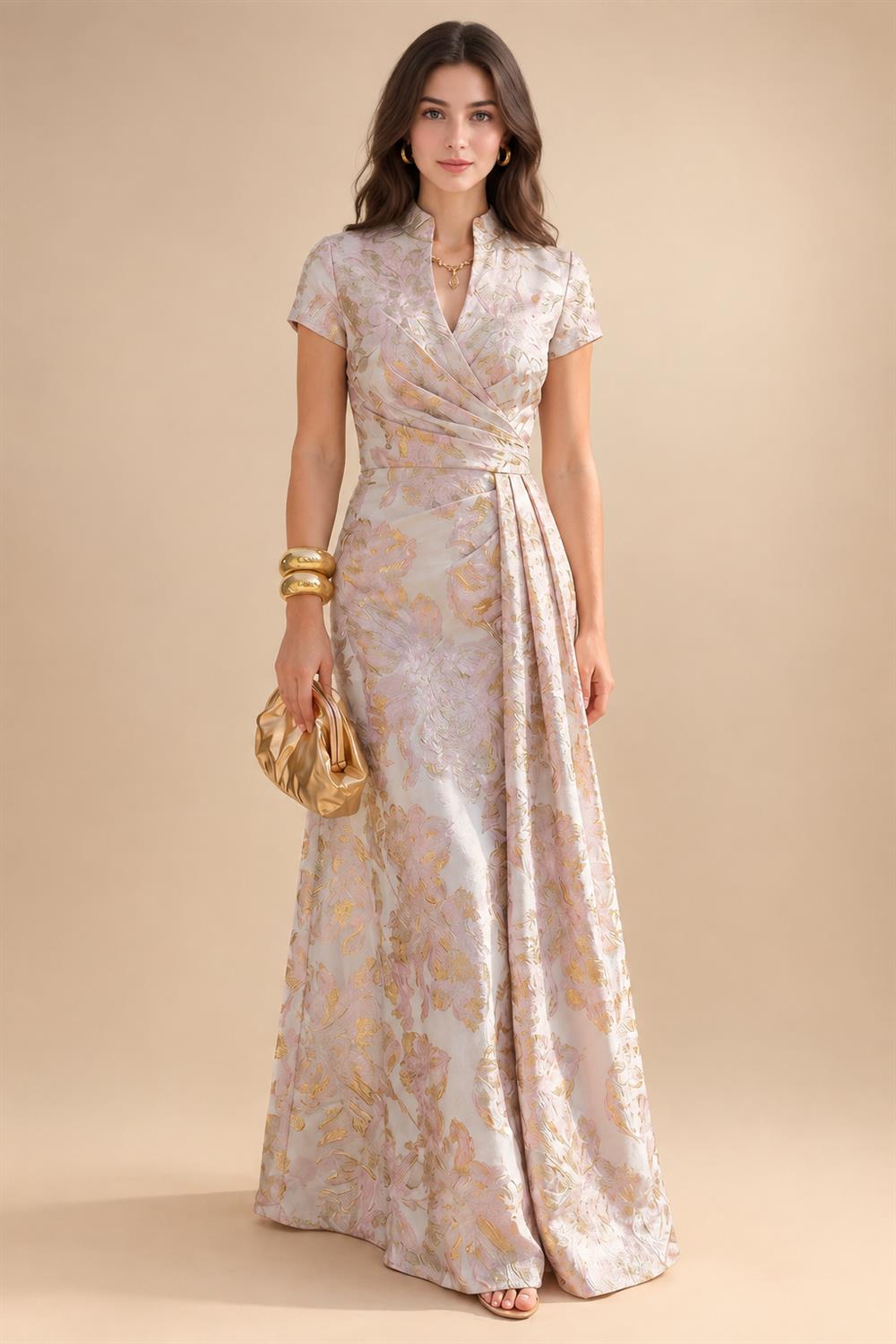 A-Line/Princess Scoop Neck Chiffon Floor-Length Mother of the Bride & Groom Dresses with Lace Appliques & Pleats (SHI22501611)