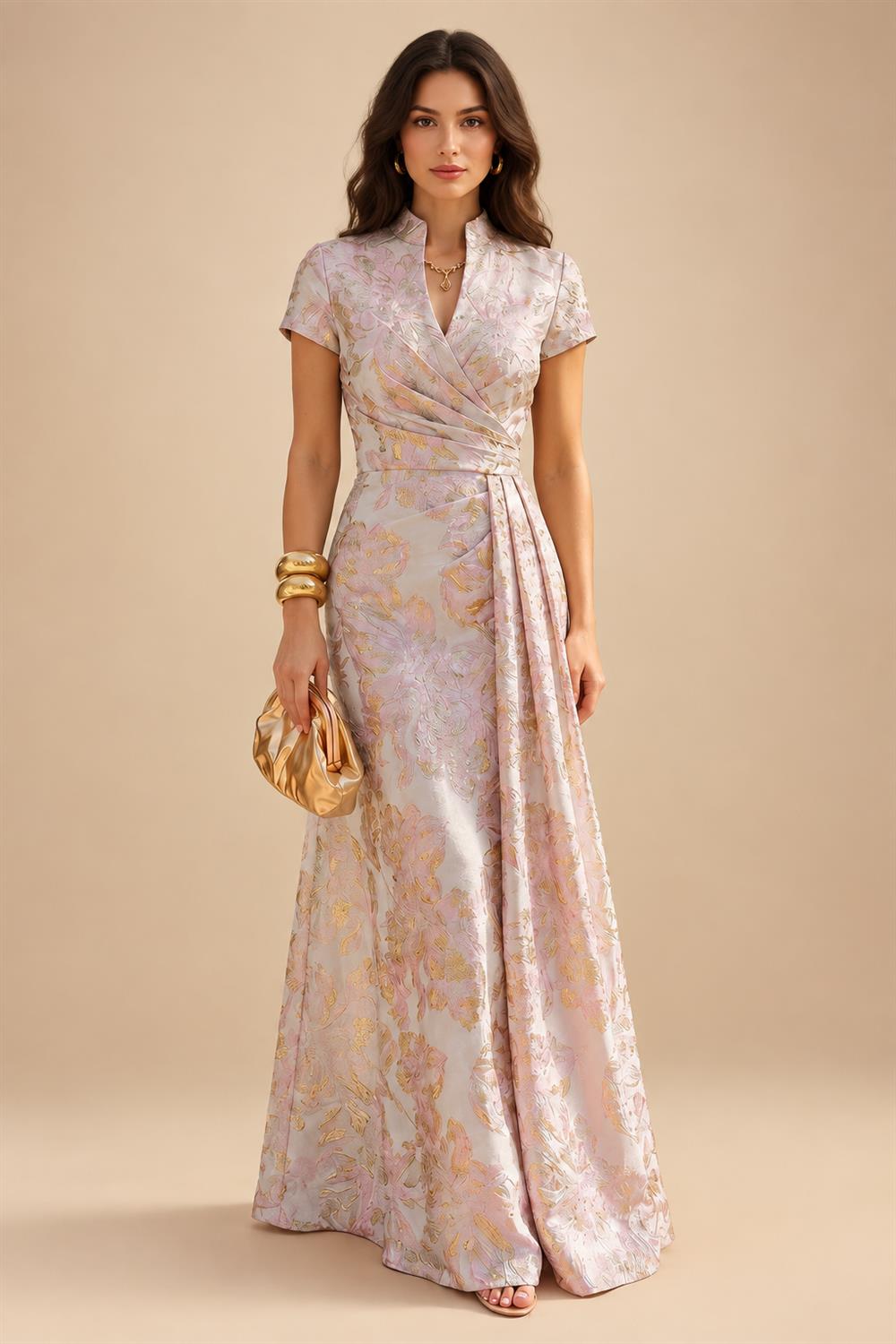 A-Line/Princess Scoop Neck Chiffon Maxi Mother of the Bride & Groom Dresses with Lace Appliques & Pleats (SHI22501638)