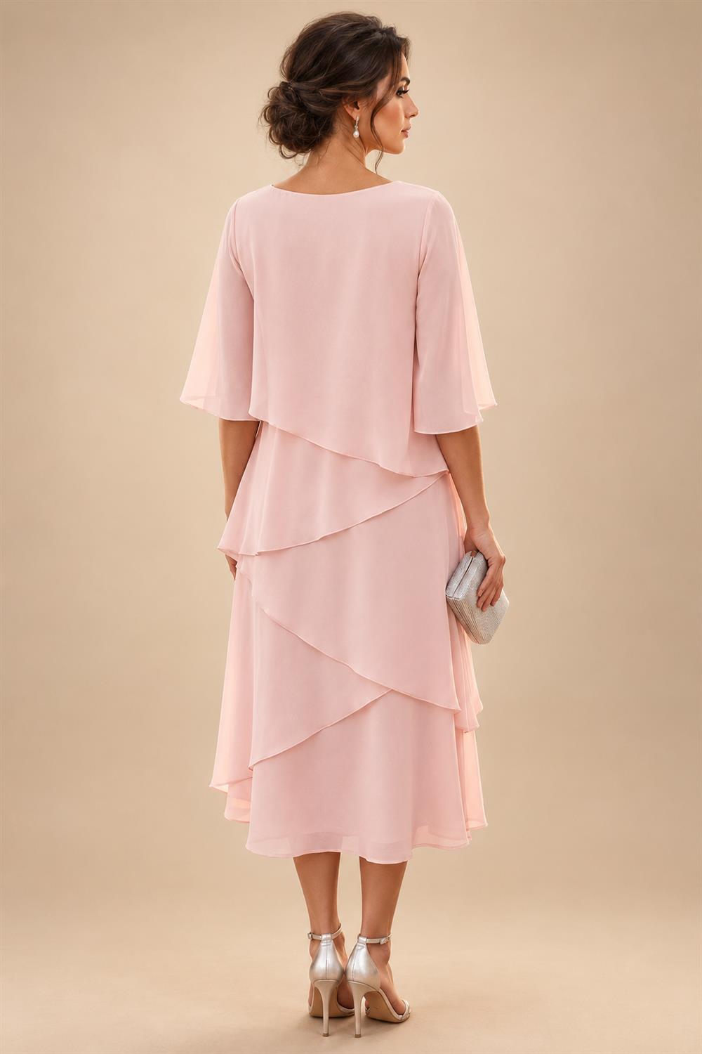 Chiffon A-Line/Princess Scoop Neck Floor-Length Mother of the Bride & Groom Dresses with Tiered Layers (SHI22501536)
