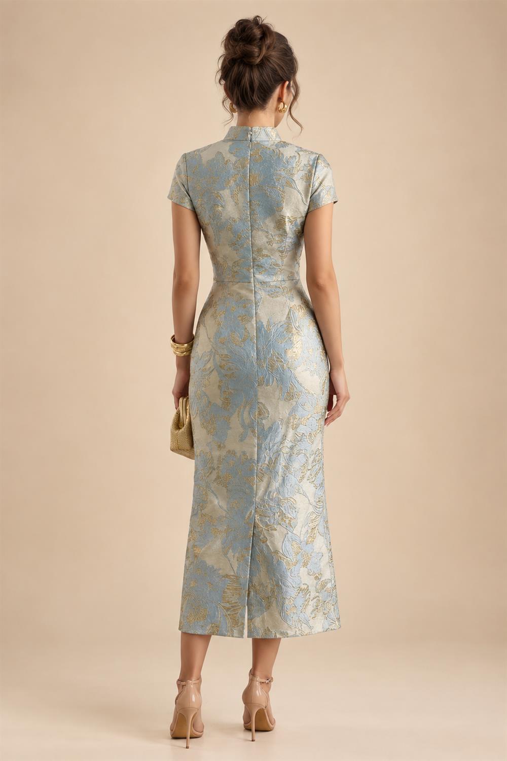 A-Line/Princess Scoop Neck Chiffon Maxi Mother of the Bride & Groom Dresses with Lace Appliques, Sweep Train & Pleats (SHI22501636)