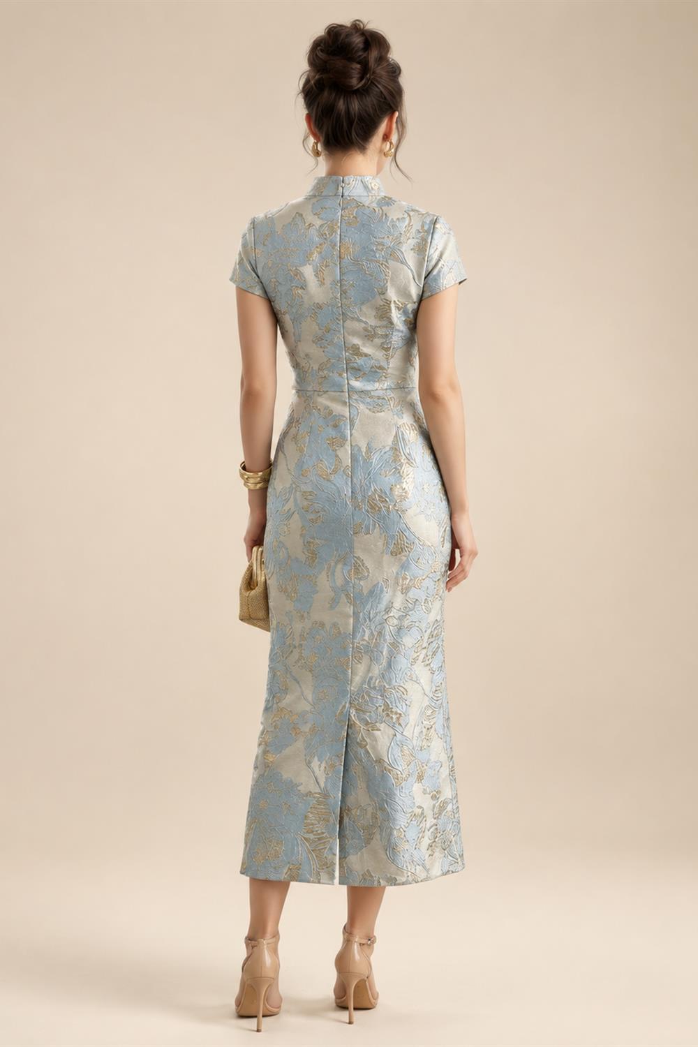A-Line/Princess V-Neck Chiffon Floor-Length Mother of the Bride & Groom Dresses with Pleats (SHI22501646)