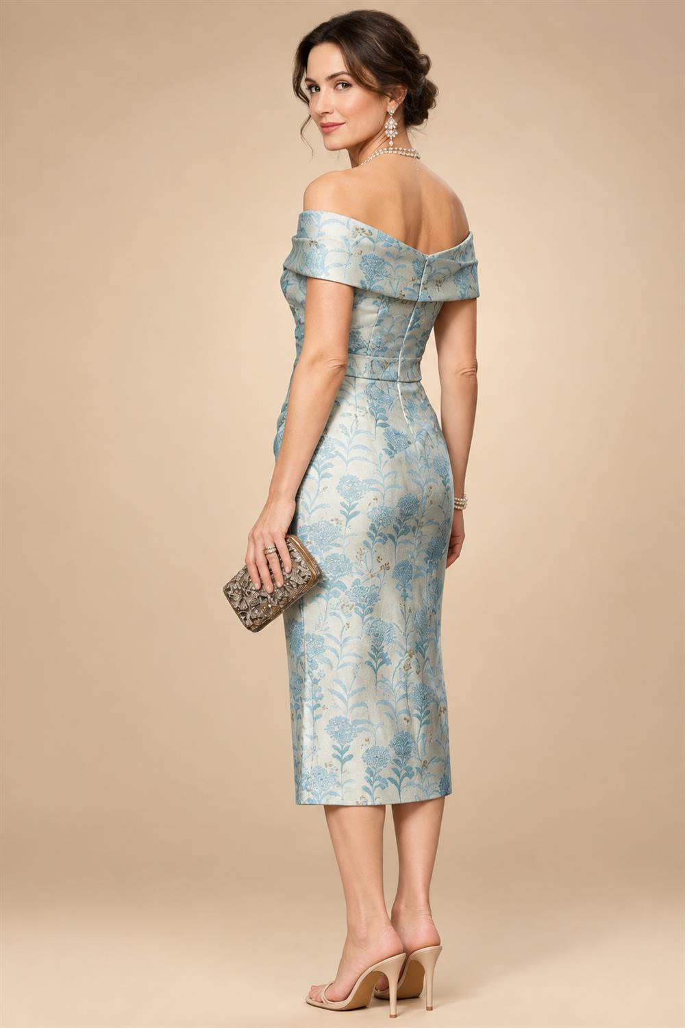 Mermaid Scoop Long Sleeve Floor Length Mother of the Bride Dresses with Peplum & Appliques (SHI22500269)