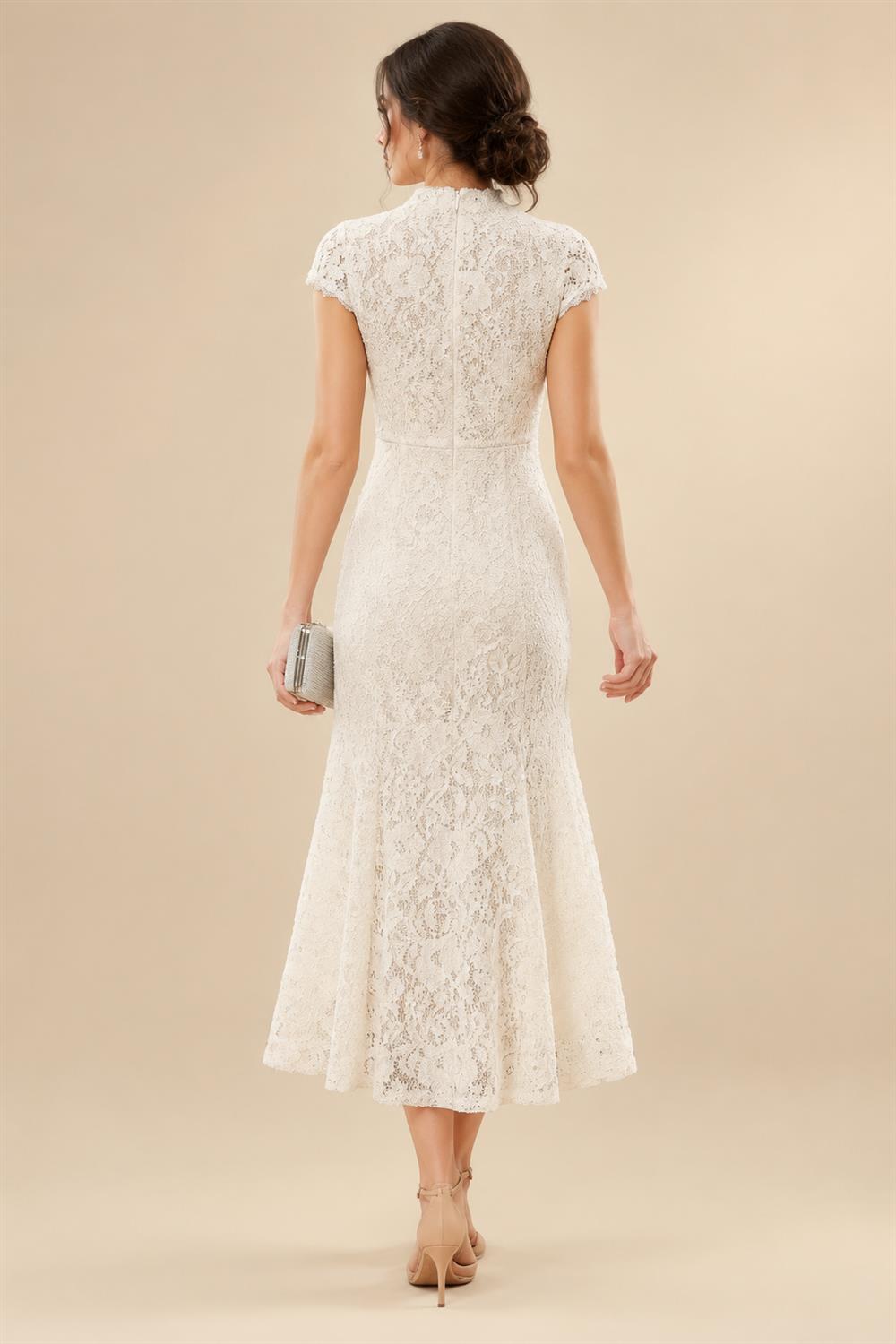 Sleeveless Lace Appliques Mother of the Bride Dresses with 3D Flower (SHI22500545)