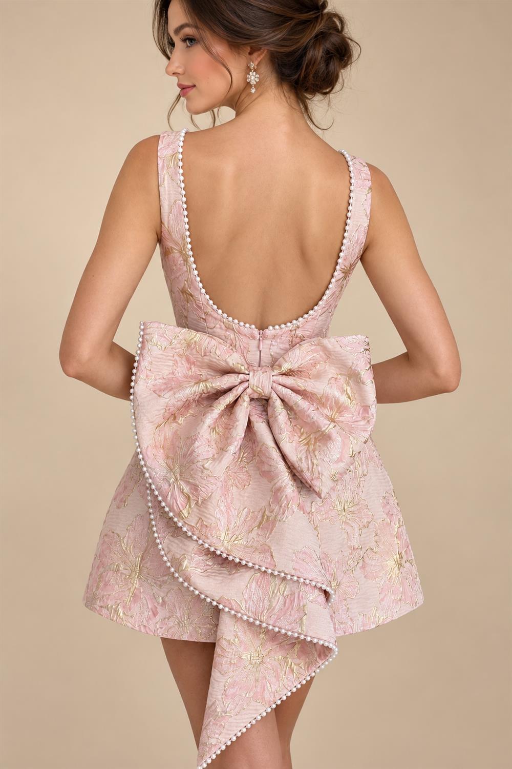 Jacquard A-Line/Princess Strapless Mini Homecoming Dresses with Bow & Pearls (SHI22370329)
