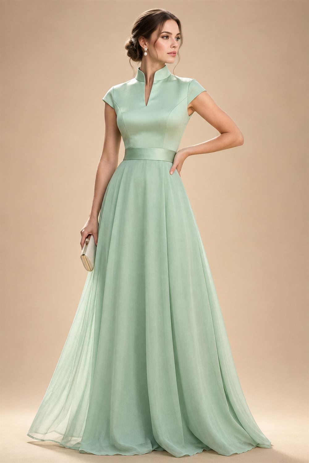 A-Line/Princess Scoop Neck Chiffon Maxi Mother of the Bride & Groom Dresses with Lace Appliques, Sweep Train & Pleats (SHI22501636)