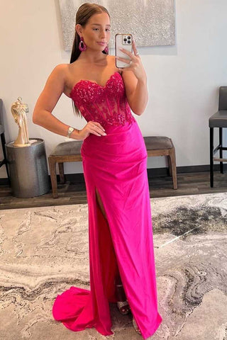 Ember | Vestido de fiesta largo rosa intenso con escote corazón y encaje tipo corsé con abertura