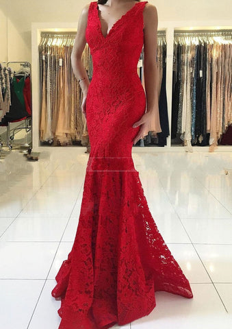 Glamoroso vestido de fiesta rojo de sirena con escote en V y encaje
