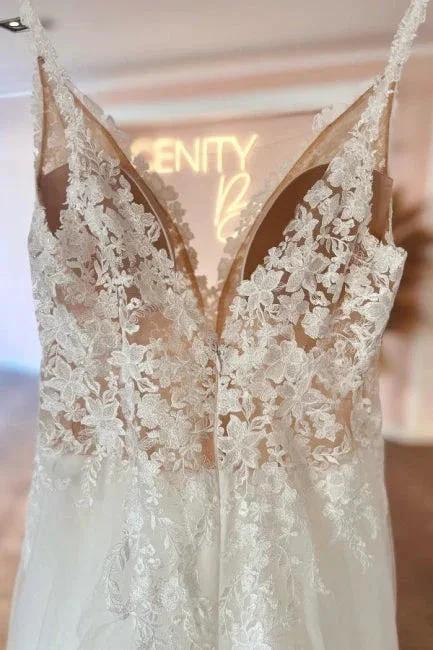 Glamorous sweetheart v-neck sleeveless a-line lace Wedding Dresses by misshow.com