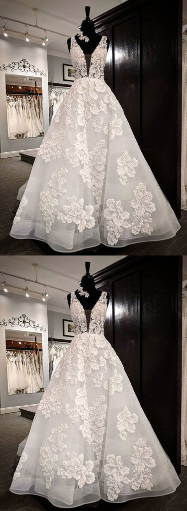 Glamorous White Tulle V-Neck Flower Long Wedding Dress Lace Applique Bridal Gowns On Sale
