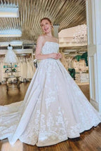 Gorgeous A-Line Lace Appliques Sleeveless Wedding Dresses by misshow.com