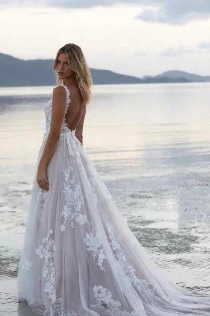 Gorgeous A-Line Lace Scoop Sleeveless White Wedding Dresses With Appliques Train by misshow.com
