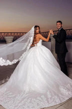 Gorgeous Long Ball Gown Sweetheart Tulle Wedding Dresses with Appliques Lace by BIZTUNNEL