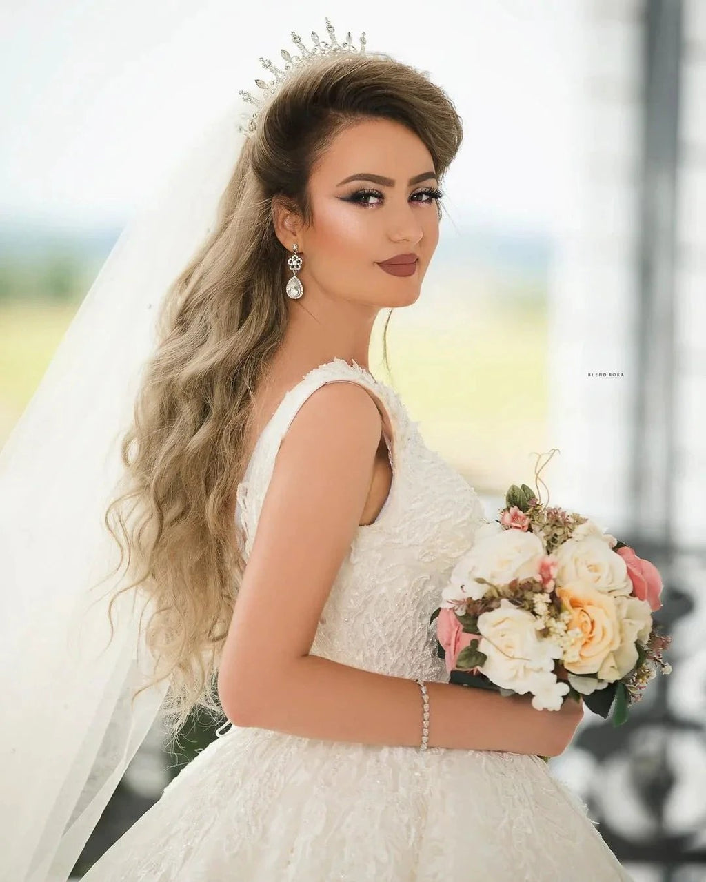 Gorgeous Long Princess V-neck Tulle Lace Wedding Dress by BIZTUNNEL