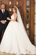Gorgeous Long Princess V-neck Tulle Lace Wedding Dress by BIZTUNNEL