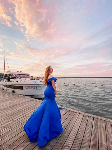 Wunderschöne Meerjungfrau Satin Rüschen Off-the-Shoulder Ärmellose Ballkleider