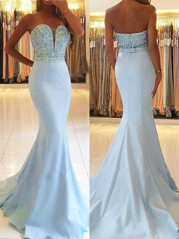 Hermosos vestidos de fiesta de satén con cuentas y escote corazón sin mangas y corte sirena