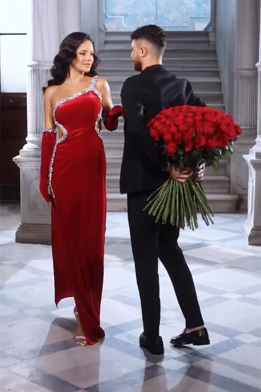 Gorgeous Red Straps Sequined Mermaid Prom Dress With Side Slit by misshow.com