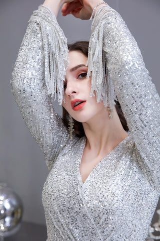 Hermosos vestidos de noche de sirena con escote en V y mangas largas con lentejuelas