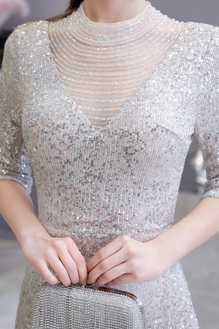 Hermoso vestido de fiesta largo de manga larga plateado