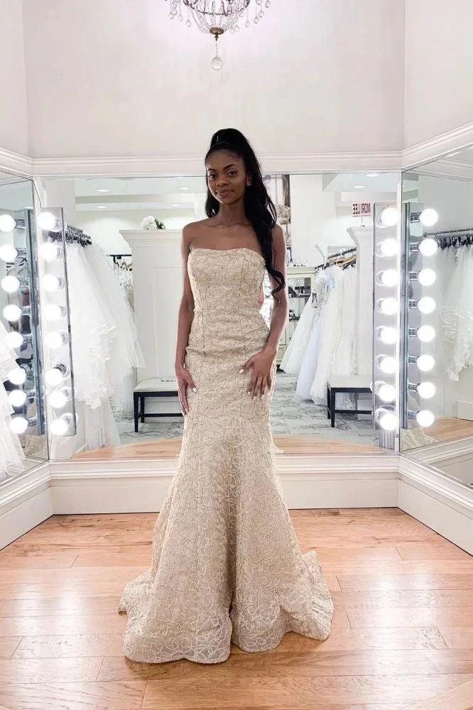 Gorgeous Strapless Beadings Mermaid Wedding Dress Affordable Sleeveless Long Bridal Gown by misshow.com