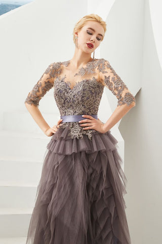 Vestido de fiesta de noche con media manga y encaje floral, largo hasta el suelo y piel
