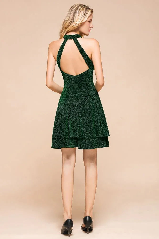 Vestido de noche de seda verde oscuro brillante sin mangas hasta la rodilla con cuello halter