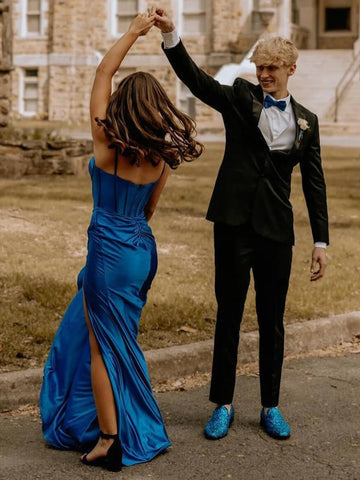 Alexia | Langes Abendkleid im Meerjungfrauenstil aus blauem Satin mit Schlitz 