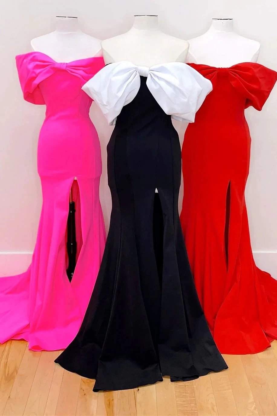 Herbert | Red Off-the-Shoulder Bow Mermaid Gown with Slit by KissProm