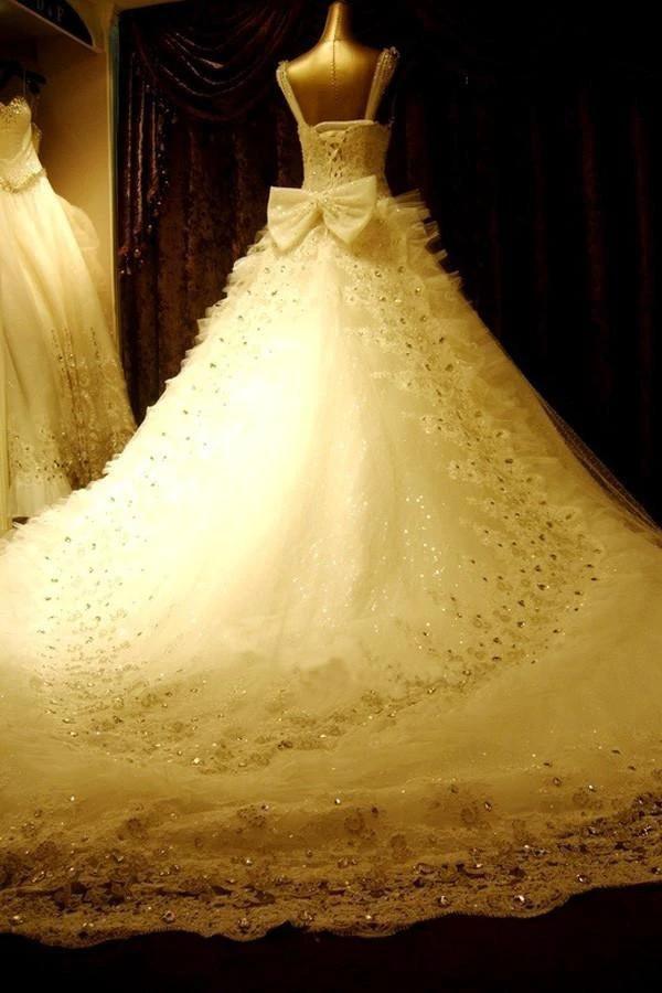High Quality Floor-length V-neck Beading Chapel Train Wedding Dresses WD068 by pgmdress