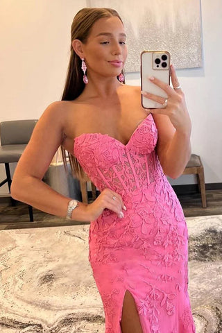 Nyomi | Vestido de fiesta de sirena sin tirantes con corsé de encaje y abertura