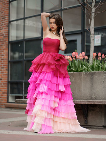 Xiomara | Langes Ballkleid mit herzförmigem, plissiertem Oberteil und Rüschen