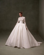 Classic Long Sleeve Lace Ball Gown Wedding Dress SW075