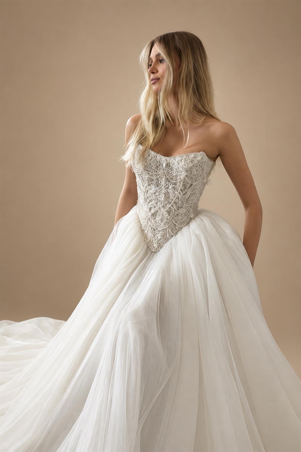 Elegant White Strapless Lace Corset Ball Gown Wedding Dress ZP100