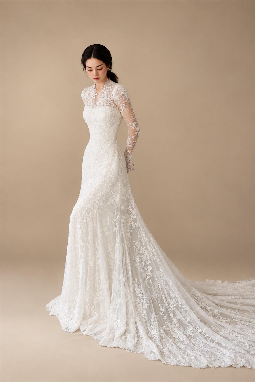 Elegant Ivory Lace High Neck Long Sleeve Train Mermaid Wedding Dress with Veil ZP108
