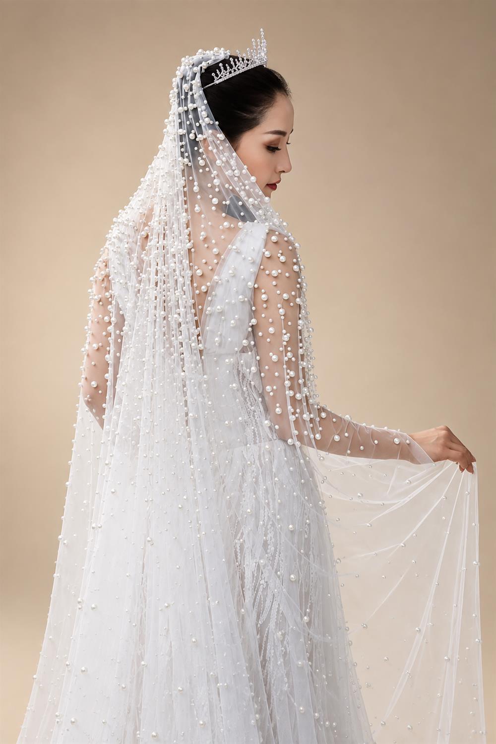 TOPQUEEN V139A Luxurious Wedding Veil with Pearls 5 Meter Long Bridal Veils Delicate Beaded Cathedral Length Veil Customizable
