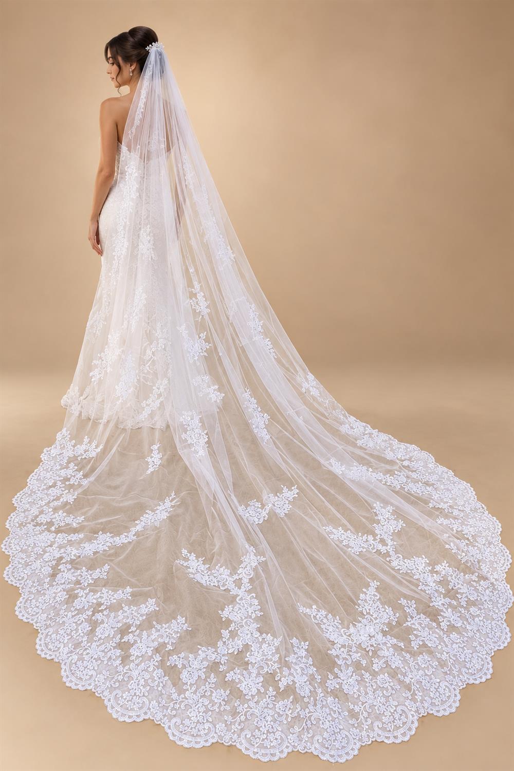 White Ivory Bridal Veil 3 m 4 m 5 m One Layer Wedding Veil With Comb Lace Bridal Veils Appliqued Cathedral Wedding Accessorie