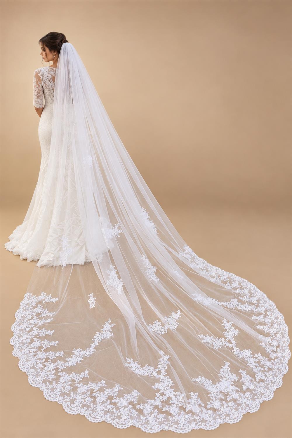 White Ivory Bridal Veil 3 m 4 m 5 m One Layer Wedding Veil With Comb Lace Bridal Veils Appliqued Cathedral Wedding Accessorie