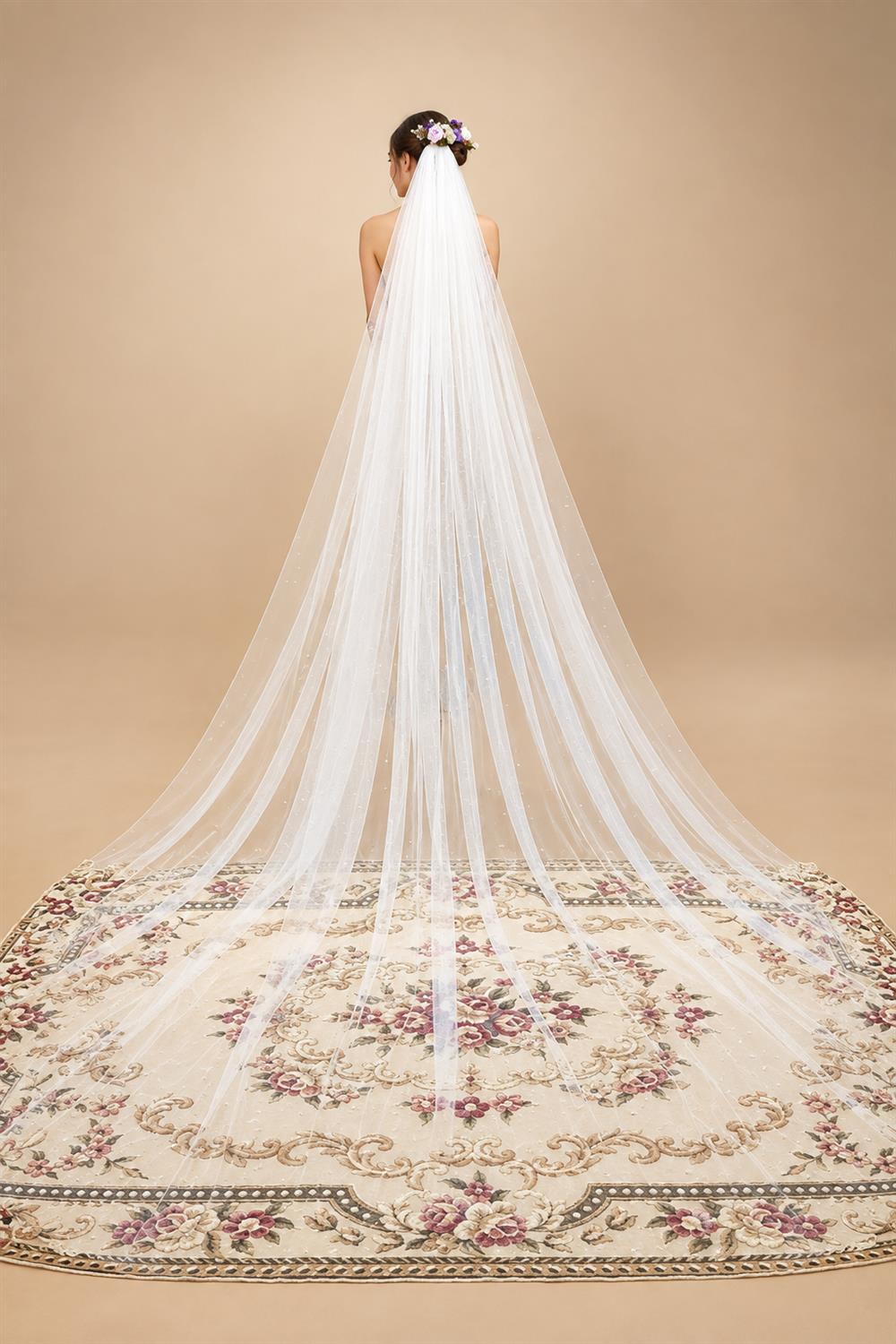Physical picture Elegant Wedding Veil 3 Meters Long Soft Bridal Veils With Comb White 1 layers Ivory  Color Bride