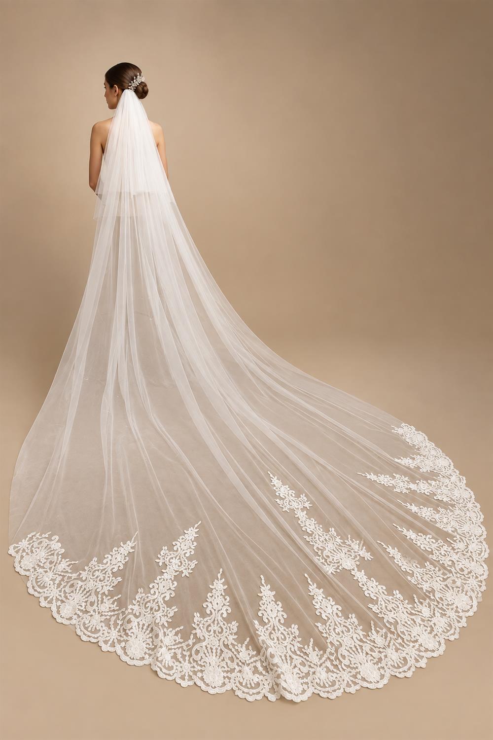 Customized Real Photos 2 T Long Lace Wedding Veil 4 Meters White Ivory Bridal Veil with Comb Blusher Bride Headpiece Accessories