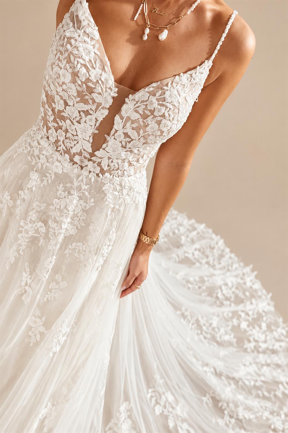 Custom Lace V Neck Wedding Dress Appliqued Court Train Boho Bridal Gown