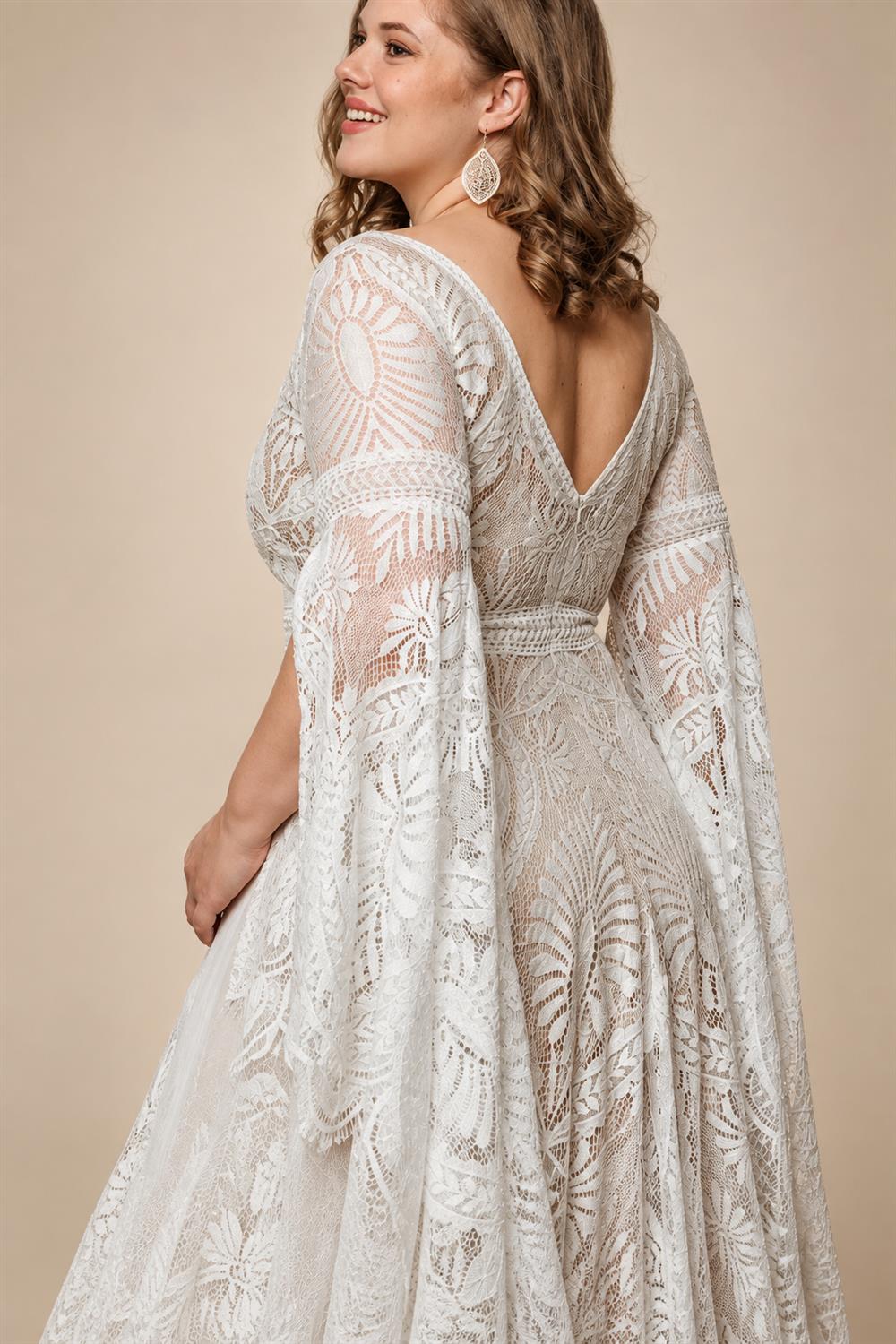 Bohemian Boho Wedding Dress Lace Chiffon Long Sleeve V Neck Plus Size Gown