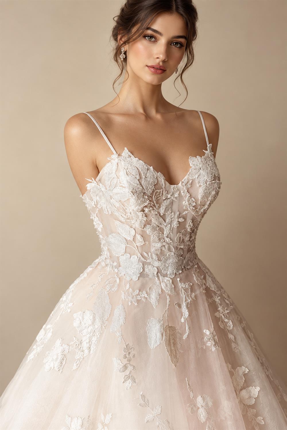 Luxury Champagne Lace Spaghetti Straps Wedding Dress For Bride