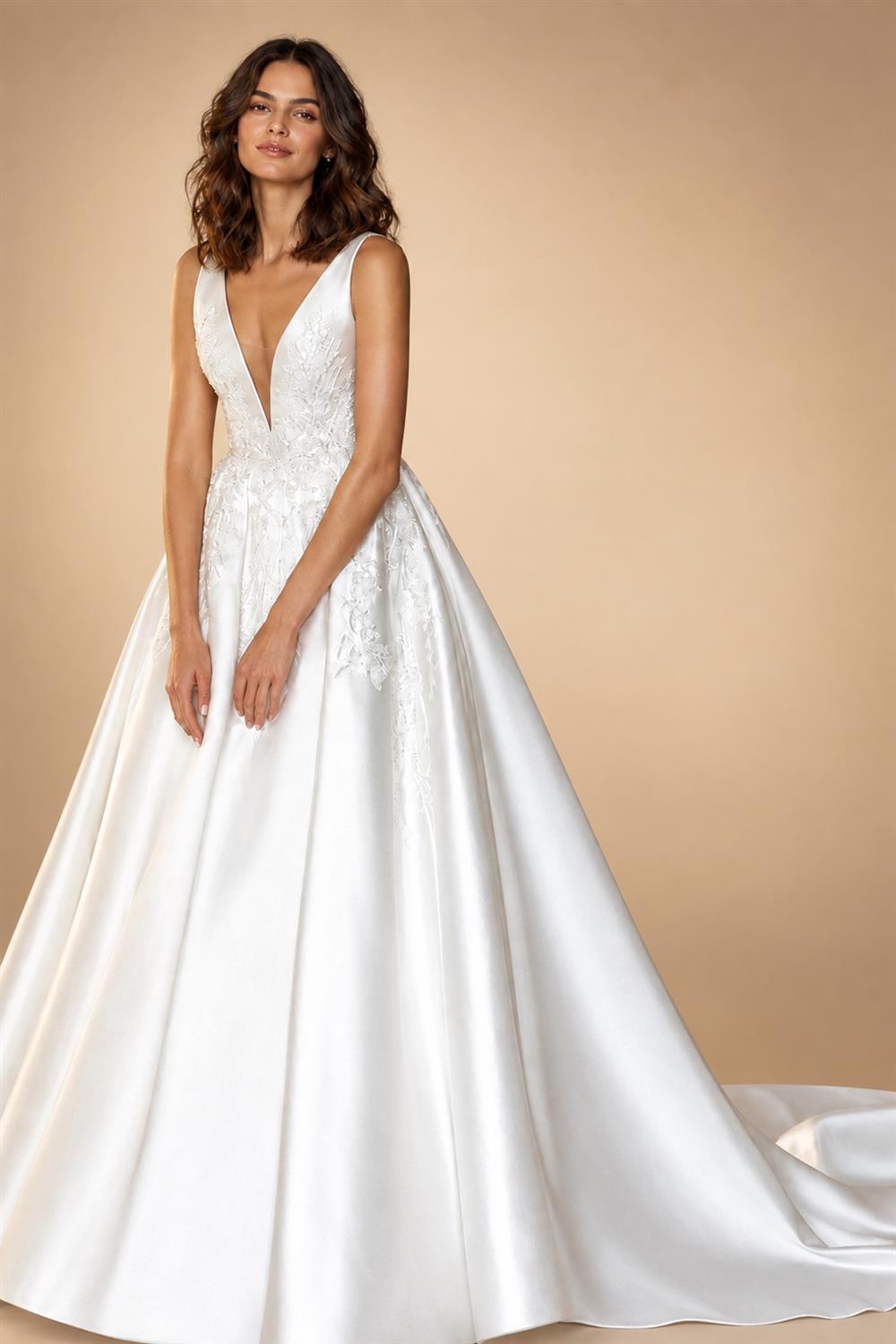 V-neck Sleeveless Wedding Dress 2027 Beading Open Back Customized Princess Bride Gown SwanSarah P277 Vestido De Novia