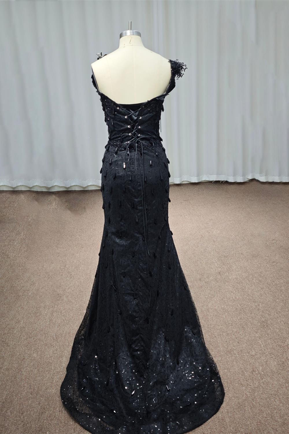 Luxury Black Sequin Mermaid Prom Dress – Illusion Corset Bodice with 3D Beaded Lace & Off-the-Shoulder Detail | 2026 Gothic Glamour Evening Collection (ZD17397)