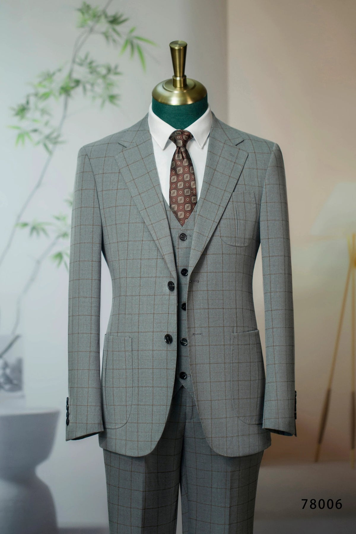 Traje de lana de tres piezas con cuadros ventana para novio