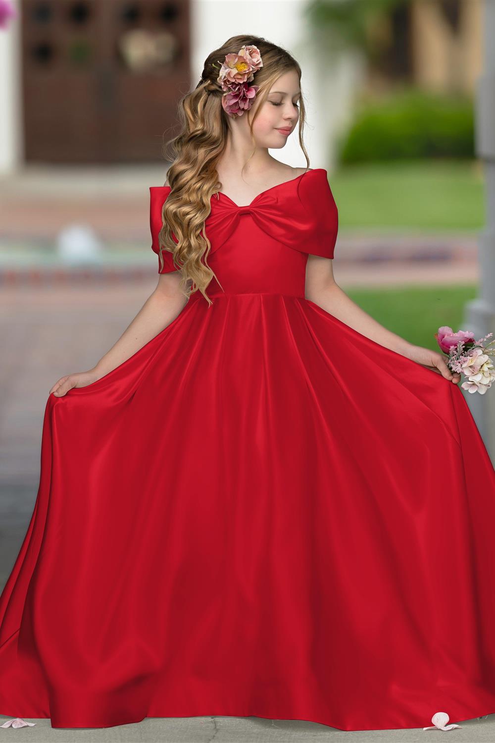 Elegant Ivory Satin Princess Ball Gown with Sweep Train and Bow for Flower Girls