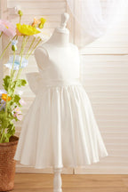 Elegant A-line Satin V-Back Bow Knee-length Flower Girl Dress
